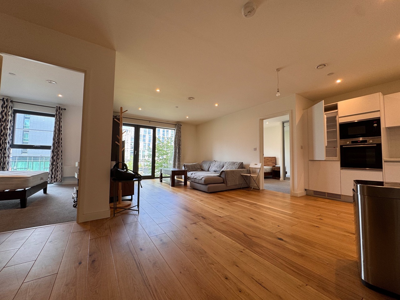 2 Bed Flat, Windmill Street, B1 photo 3