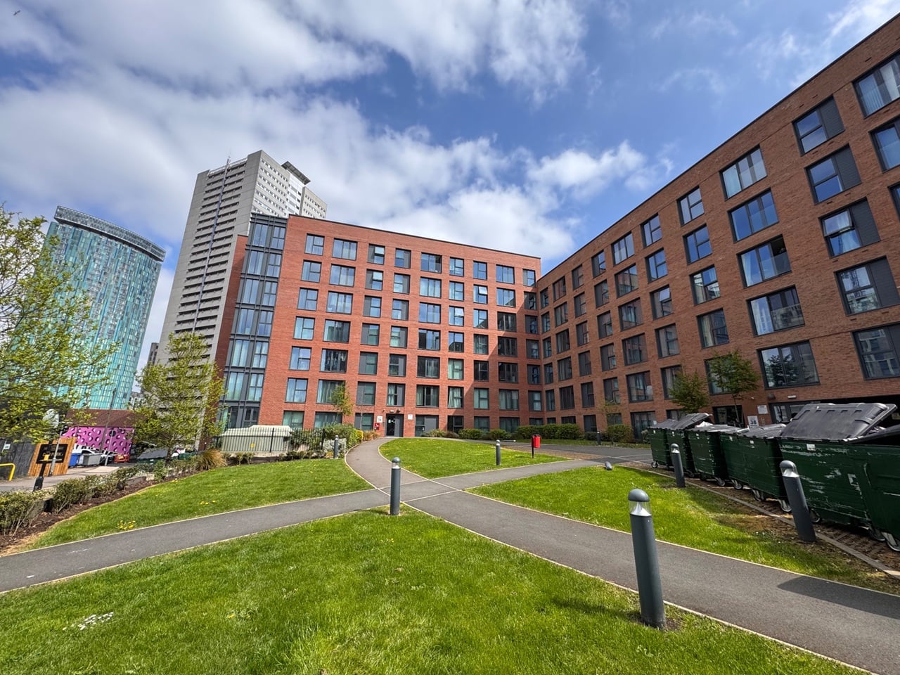 2 Bed Flat, Windmill Street, B1 photo 2