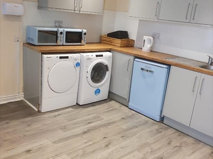 Room in a Shared House, High Street, DY5