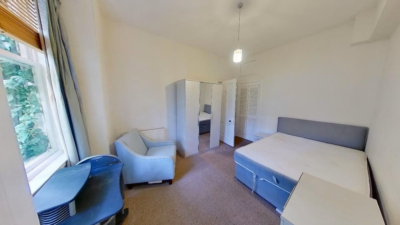 3 Bed Flat, Buccleuch Terrace, EH8, N1 7GU