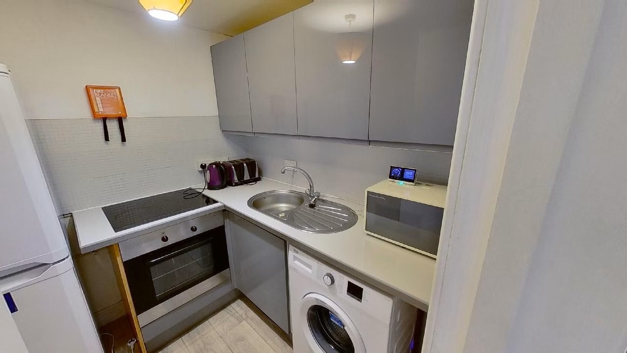 Additional image 4 of 3 Bed Flat, Buccleuch Terrace, EH8, N1 7GU