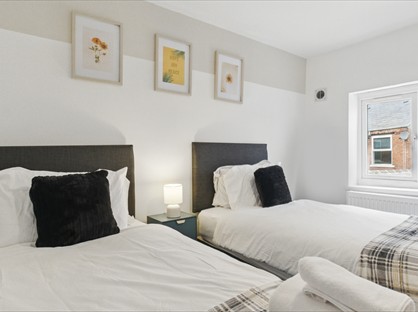 4 bed detached house for rent in 4 Bed Detached House, West Bromwich, B70