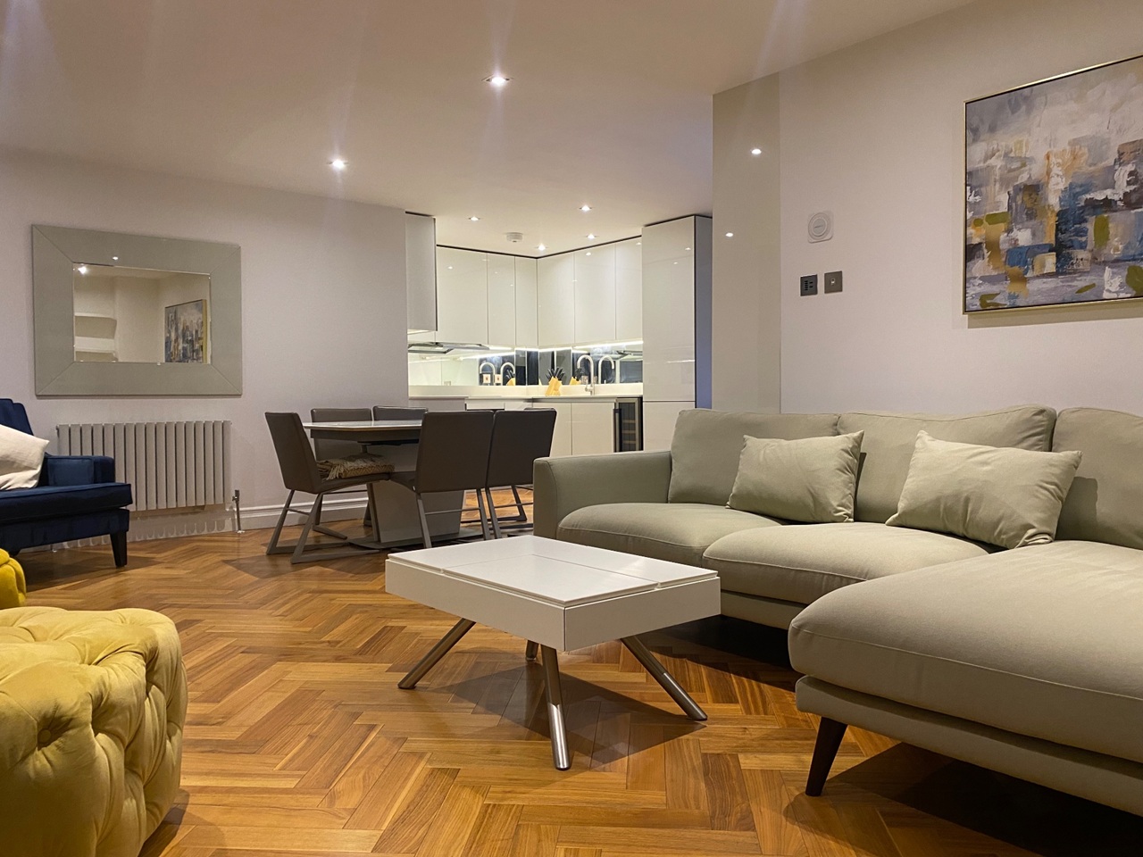 2 Bed Flat, Bridge Place, SW1V, N1 7GU