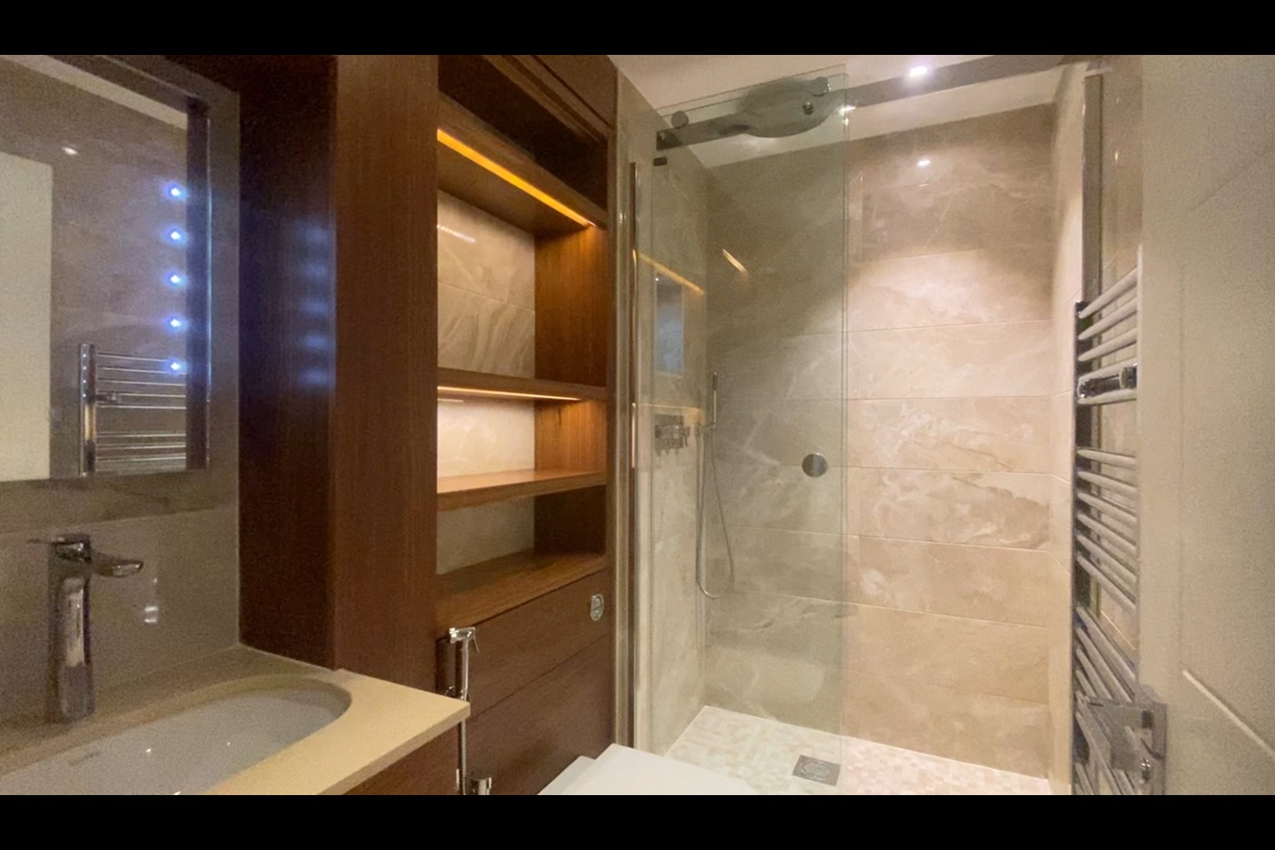 Additional image 3 of 2 Bed Flat, Bridge Place, SW1V, N1 7GU