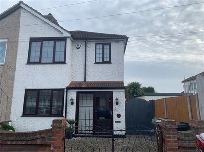 3 Bed Semi-Detached House, Beamway, RM10