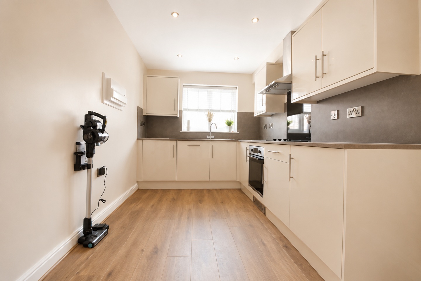 1 Bed Flat, Thirlmere St, LE2 photo 2