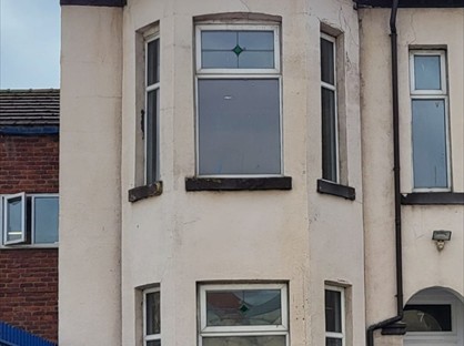 4 Bed Terraced House, Knoll Street, M7