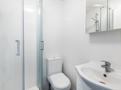 Studio Flat, Warwick Road, SW5