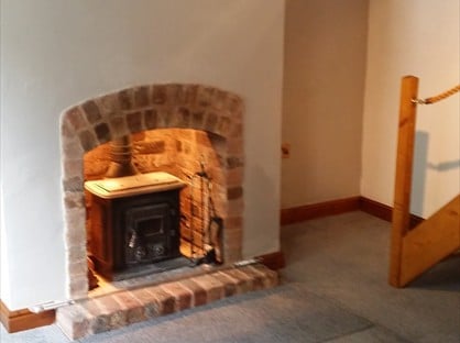 1 Bed Terraced House, Caernarvon Terrace, CH7