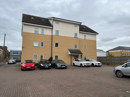 1 Bed Flat, Linden Court, SS7