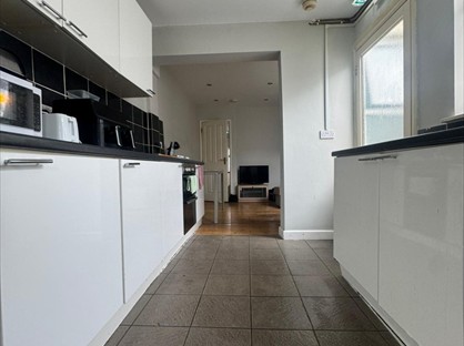 Room in a Shared House, Albion Street, SN1