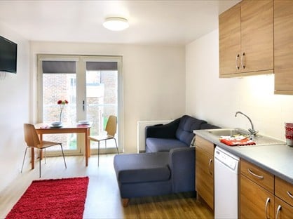 4 Bed Flat, Arwen Lodge, SO22