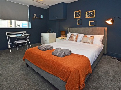 Room in a Shared House, London Road, ST4