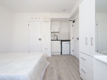 Studio Flat, Coniston Avenue, UB6