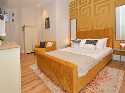 Room in a Shared House, Battison Crescent, ST3