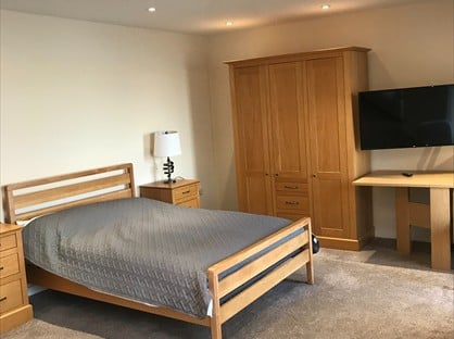 Room in a Shared House, Plover Gardens, LA14
