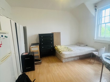 Room in a Shared Flat, Wyndham Road, SE5