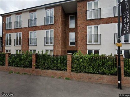 4 Bed Semi-Detached House, Slough, SL1