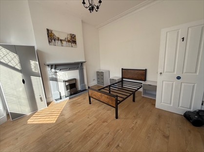 Room in a Shared House, Greenway Road, WA7