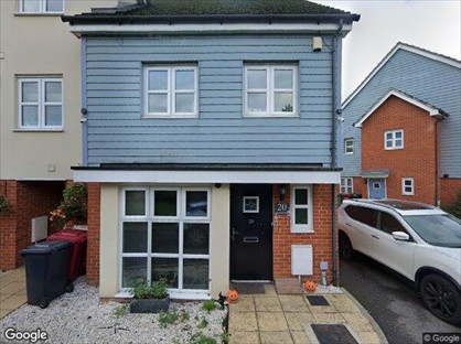 3 Bed Semi-Detached House, Graylands Close, SL1