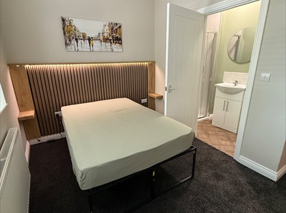 Room in a Shared House, Church Street, WA7