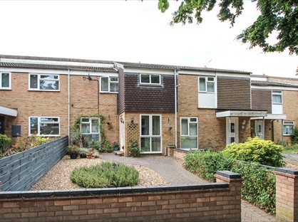 3 Bed Semi-Detached House, Queensway, CB8
