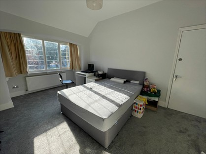 Room in a Shared House, Sherwood Park Road, SM1