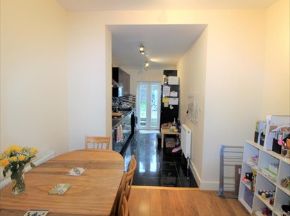 4 Bed Terraced House, Alma Street, NW5