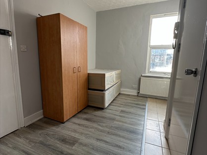 1 Bed Flat, Springfield Road, N15