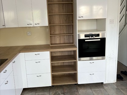 3 Bed Terraced House, Landau Way, EN10