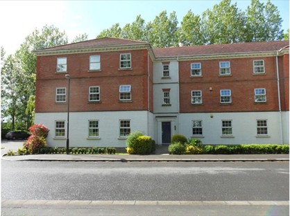 2 Bed Flat, Aveling Drive, PR9