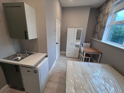 Studio Flat, Amhurst Road, E8