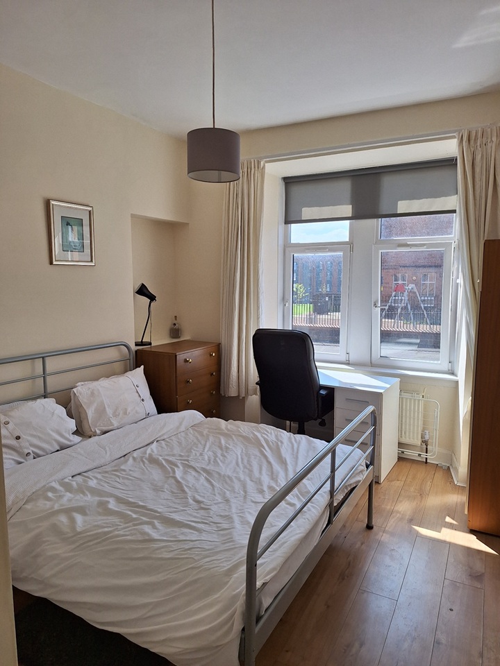 Additional image 3 of 2 Bed Flat, Hathaway Lane, G20, N1 7GU
