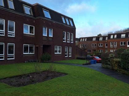 2 Bed Flat, Clarence Gardens, G11