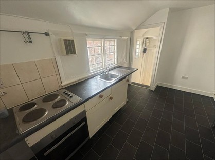 3 Bed Flat, High Road, N22