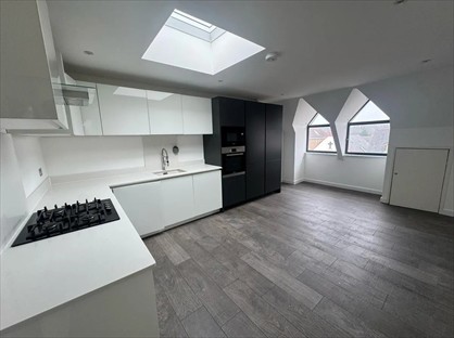 2 Bed Flat, Pelican House, SL2