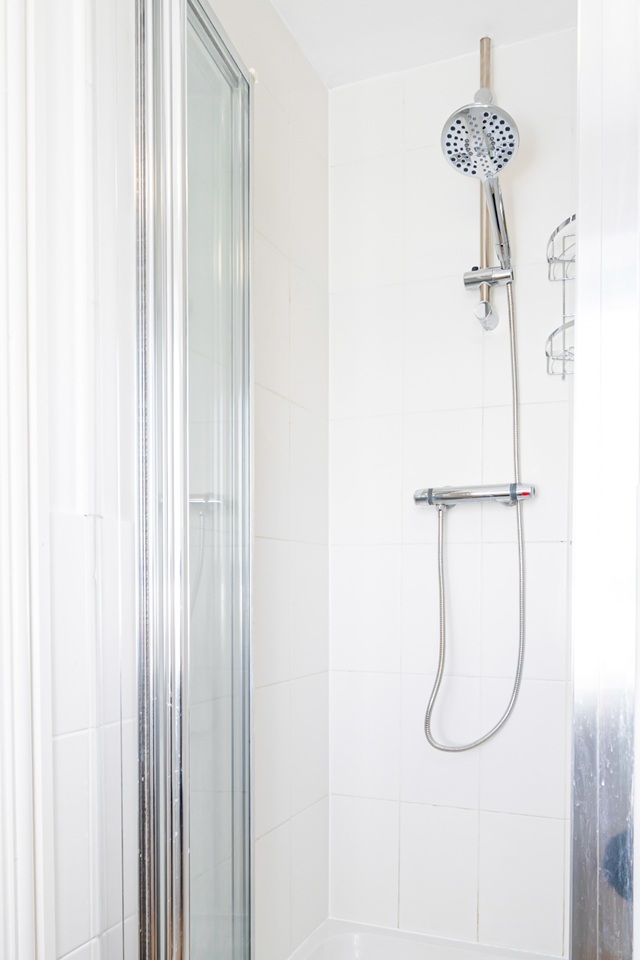 Additional image 20 of 4 Bed Semi-Detached House, Regis Park Road, RG6, N1 7GU