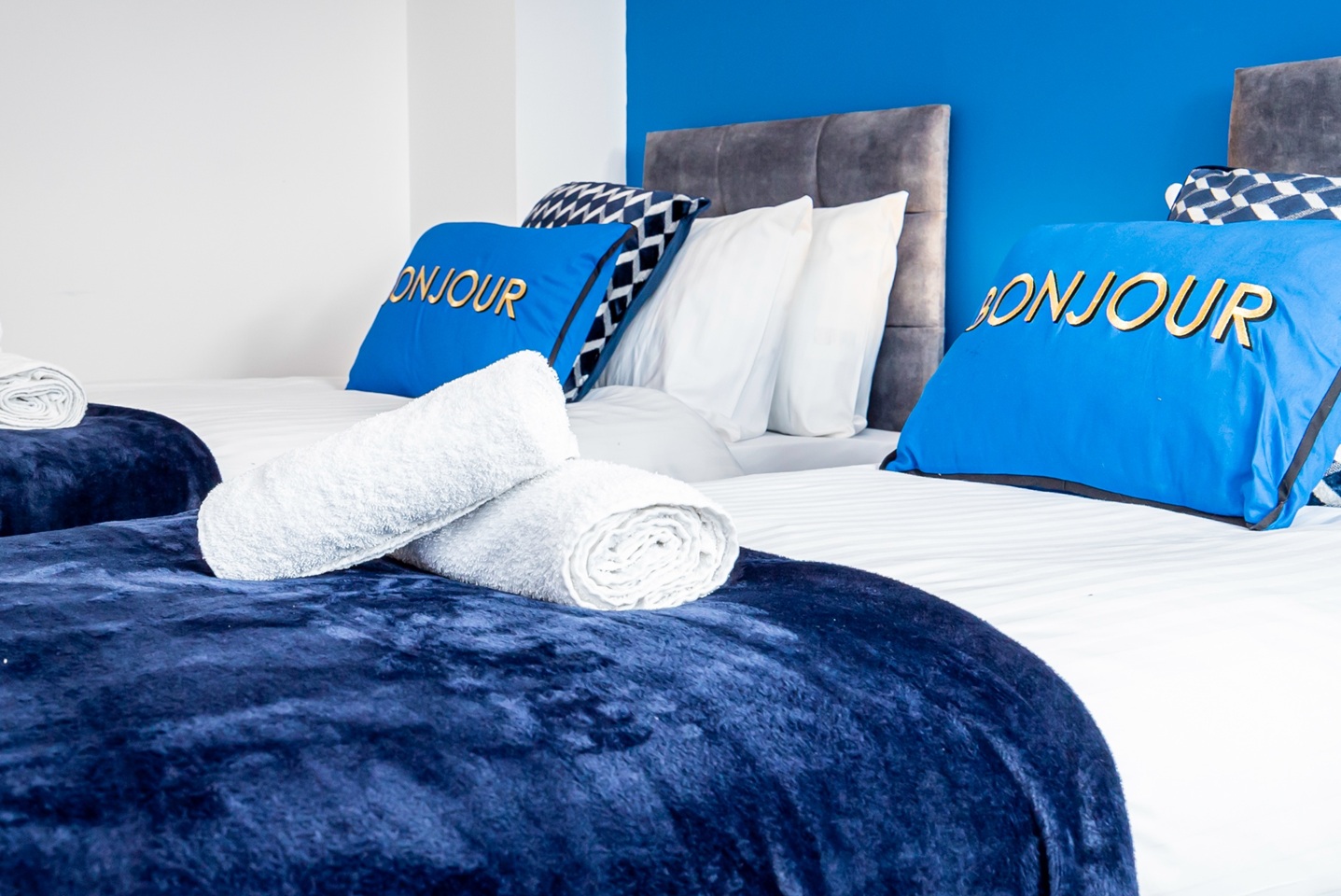 Additional image 12 of 4 Bed Semi-Detached House, Regis Park Road, RG6, N1 7GU