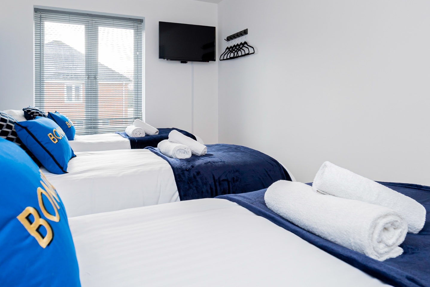 Additional image 11 of 4 Bed Semi-Detached House, Regis Park Road, RG6, N1 7GU