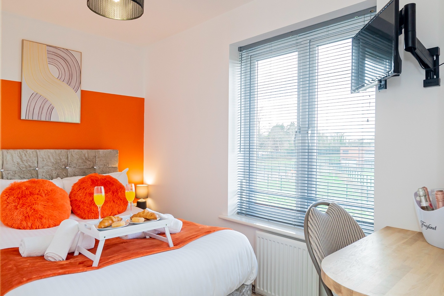 Additional image 13 of 4 Bed Semi-Detached House, Regis Park Road, RG6, N1 7GU