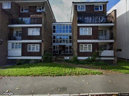 2 Bed Flat, King Charles Road, KT5