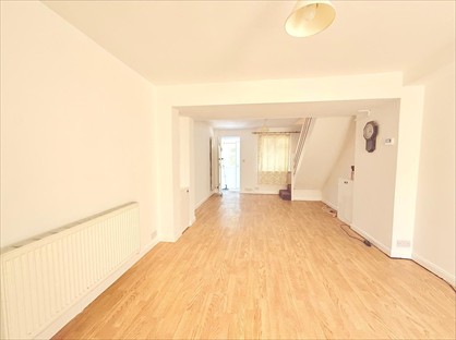 2 Bed Detached House, Charles Street, RM17