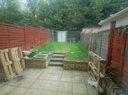 2 Bed Terraced House, Barton Close, NW4