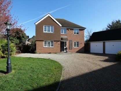 4 Bed Detached House, Henry De Grey Close, RM17