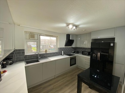 2 Bed Flat, Blanch Close, SE15