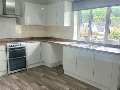 3 Bed Flat, Miller Street, EH44