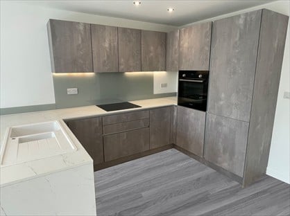 3 Bed Terraced House, Spring Meadows, BD11