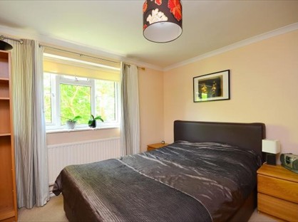 Room in a Shared Flat, Burton House, SE16