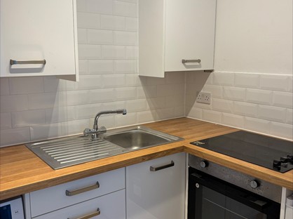 2 Bed Flat, Andrews Street, PA3