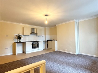1 Bed Flat, Bush Street, SA72